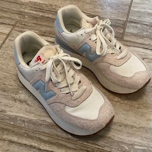 New Balance White and Light Blue Casual Shoes